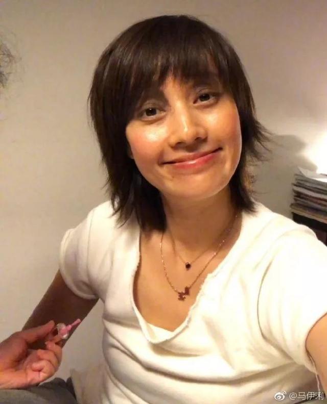 使用素颜霜不用隔离，不用卸的素颜霜