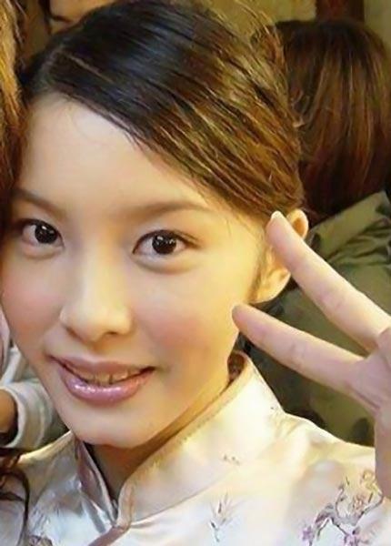 樊少皇长女多大，五官精致混血感十足