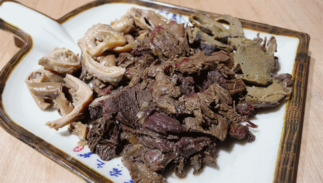 十大名驴肉最好吃的做法，菏泽这家驴肉馆地道