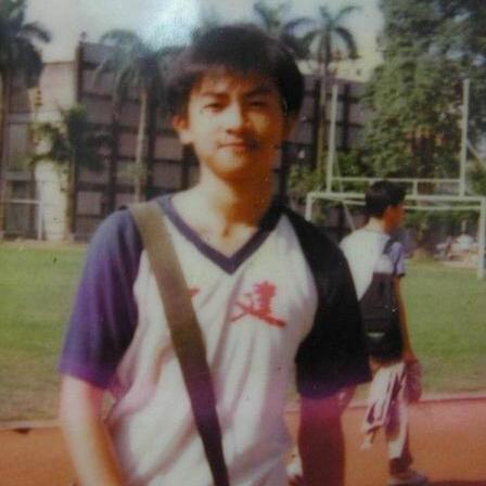 琼瑶真实情史曝光，爱上老师自杀3次