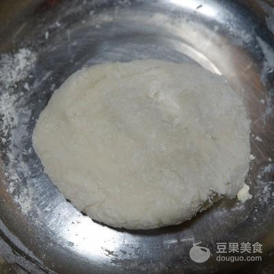 卡通小熊馒头的做法，卡通小黄人馒头的做法