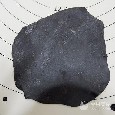 卡通小熊馒头的做法，卡通小黄人馒头的做法