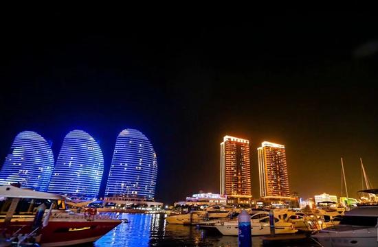 三亚高档游艇码头，三亚游艇之都进行时