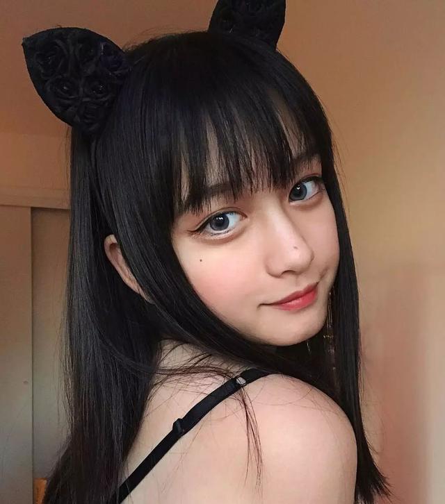 漫画壁纸女生可爱，美丽可爱漫画壁纸（精挑细选很萌很可爱的动漫女生壁纸）