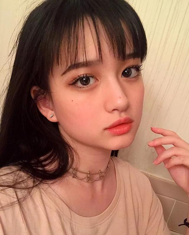 漫画壁纸女生可爱，美丽可爱漫画壁纸（精挑细选很萌很可爱的动漫女生壁纸）