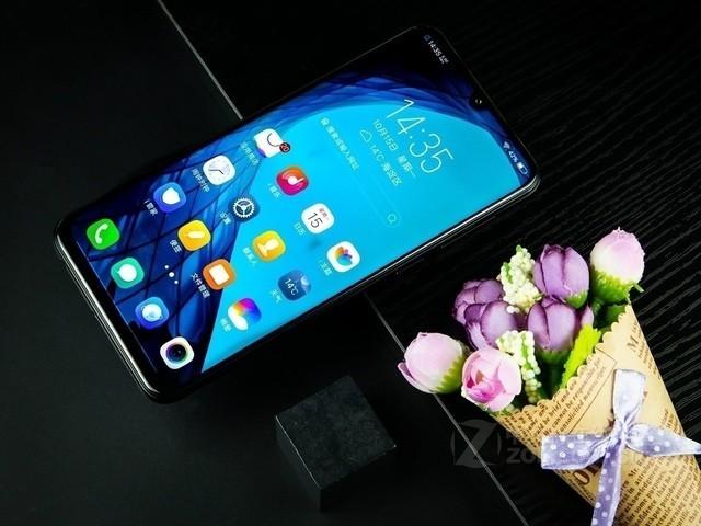 vivo手机新款，vivo新款手机性价比高最值得入手（vivo一口气发布三款旗舰）