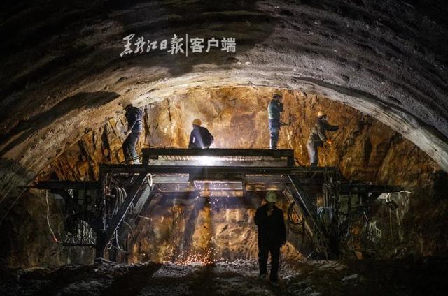 哈大高铁列车时刻表，哈牡高铁有多少个跨高铁桥