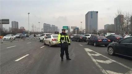 秦皇岛今天限号多少，下周秦皇岛限行尾号查询（交警提示：明天限行2和7）