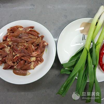 鸡心炖土豆，爆炒鸡心的做法