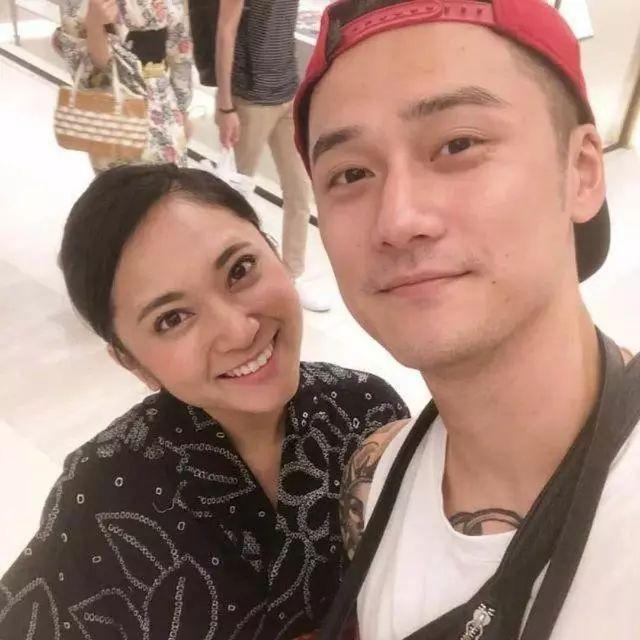 蒋劲夫家暴的来龙去脉，终于为他当初的粗暴行为