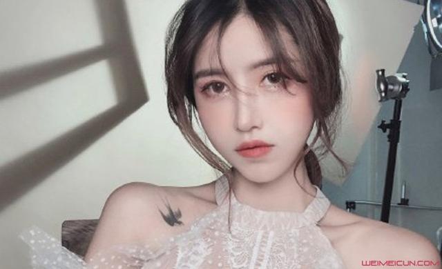 百变大咖秀王思聪，王思聪吐槽瞿颖称大姐