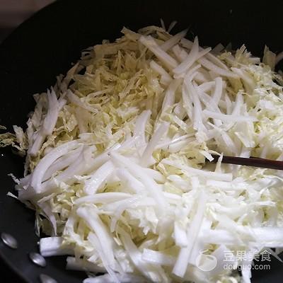 黄芽菜怎么做好吃，黄芽菜肉丝怎么做好吃