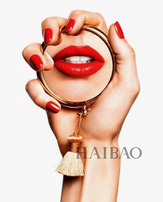 红色系简单美甲，红色美甲就是不二选择