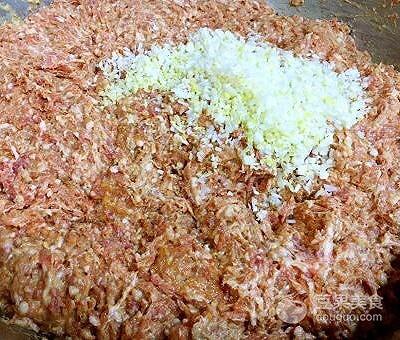 四喜丸子食材准备，家庭自作 四喜丸子