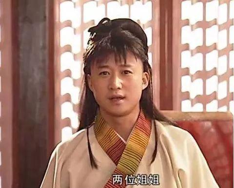 雷佳音居然比一米八的沈腾还要高，多少人被雷佳音六年前的帅照惊艳