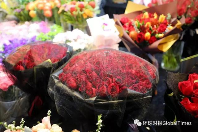 情人节要送什么礼物明天情人节怕啥？单身汪们，咱戳进来“云收花”！