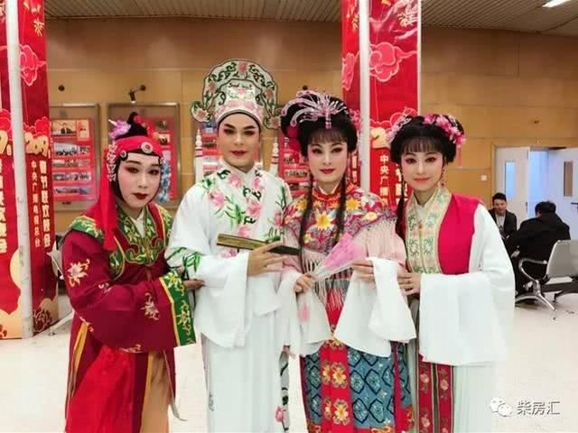 最近新演潮剧有哪些，首个潮剧本科学历班毕业剧目《蝶恋》在汕展演