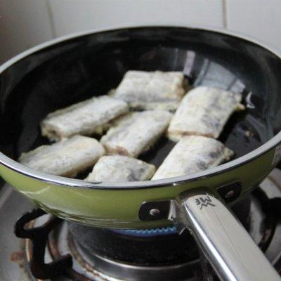 香煎秋刀鱼详细做法，香煎秋刀鱼