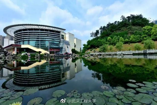 各地高校花式表白，黑龙江高校学子“花式”表白来啦