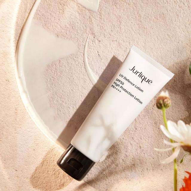 十大实用美妆单品推荐，开春第一波美妆新品