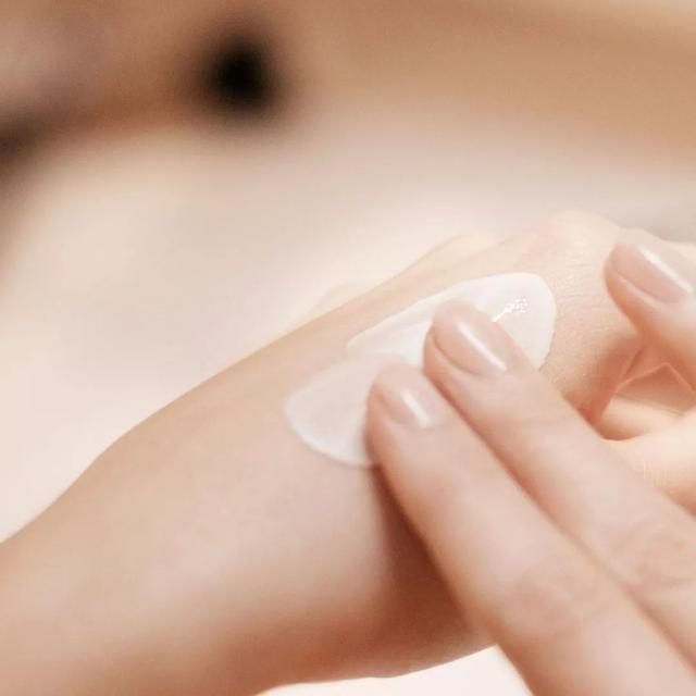 十大实用美妆单品推荐，开春第一波美妆新品