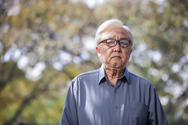 于谦郭德纲身高对比，郭德纲和于谦和中国第一高人合影画面太美感觉萌萌哒