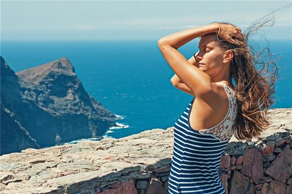 165cm女生标准体重，女性身高165cm的标准体重