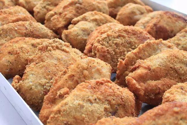 肯德基爷爷到底有多可怕，这还是那个慈祥的肯德基爷爷吗