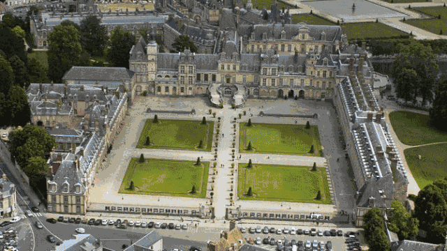 巴黎圣母院英文，巴黎圣母院的经典名句英文（巴黎圣母院：人间善恶美丑）