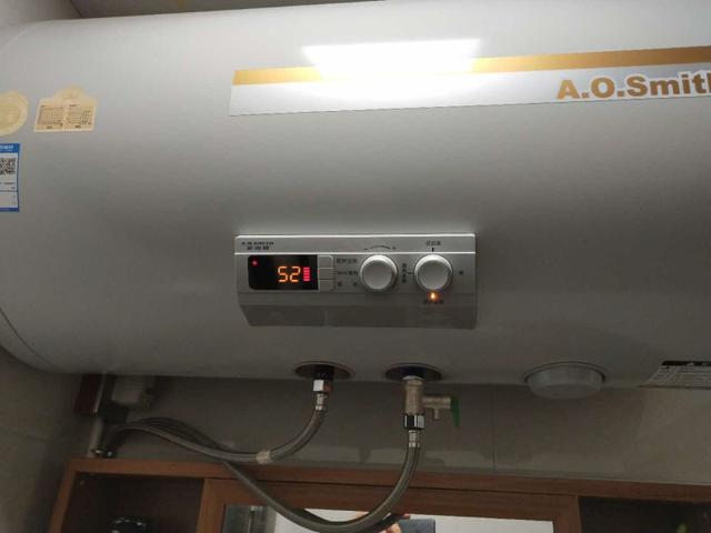 ao史密斯燃气热水器，史密斯电热水器哪个系列好（史密斯热水器好在什么地方）
