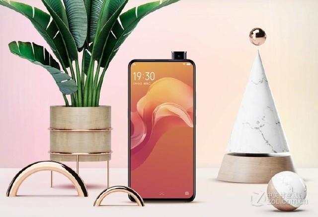 vivo手机新款，vivo新款手机性价比高最值得入手（vivo一口气发布三款旗舰）