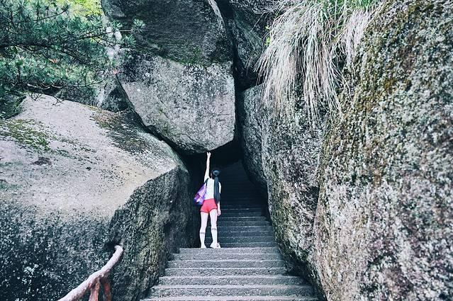 天柱山风景区在哪里，天柱山具体景点在哪里（理论与实践都要硬）