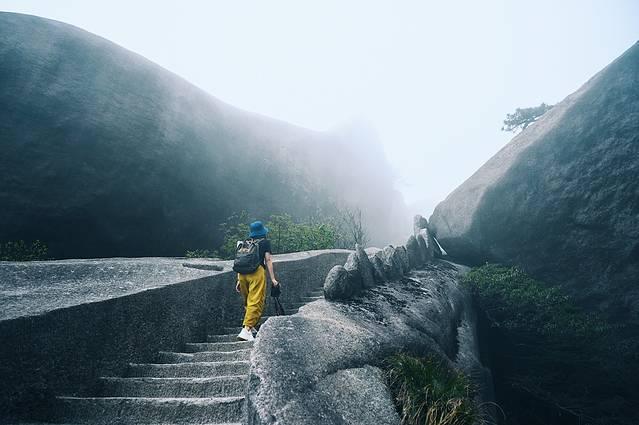 天柱山风景区在哪里，天柱山具体景点在哪里（理论与实践都要硬）