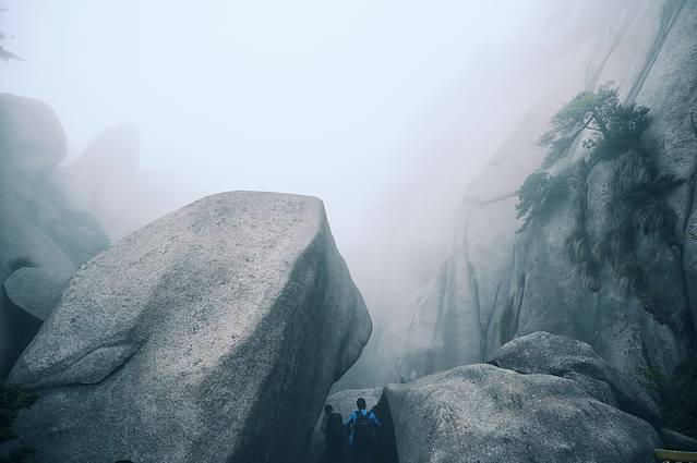 天柱山风景区在哪里，天柱山具体景点在哪里（理论与实践都要硬）