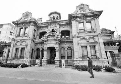 黑虎泉打水的厦门人，黑虎泉之谜厦门