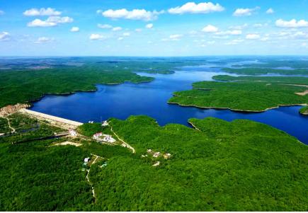 澜天湖旅游景区介绍，赏碧波万顷品舌尖美味