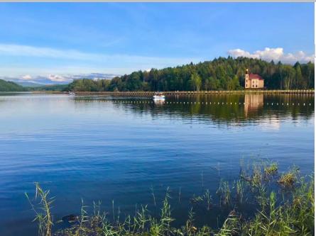 澜天湖旅游景区介绍，赏碧波万顷品舌尖美味