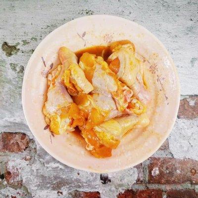 烤箱烤鸡翅温度和时间，烤鸡翅烤箱温度和时间（烤鸡翅不放一滴油）