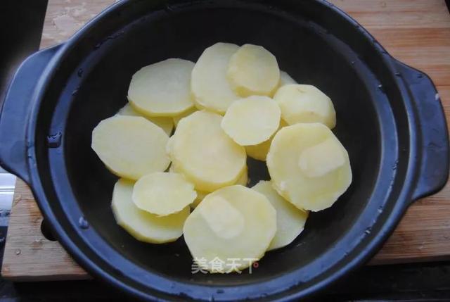 小龙虾怎么做好吃又简单，又简单又好吃的小龙虾做法（虾肉嫩滑麻辣入味）