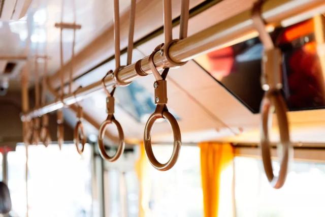 可以旅游的复古机车，Transalp正式亮相日本