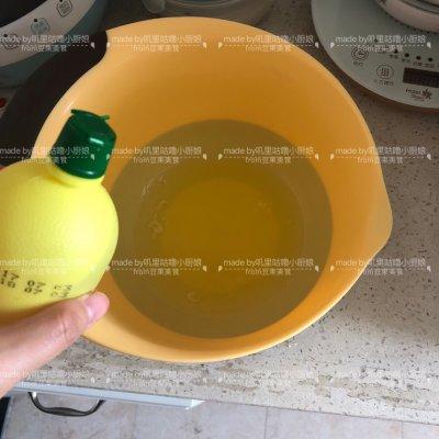 皮卡丘球形蛋糕制作，拼多多惊现下过油锅的皮卡丘