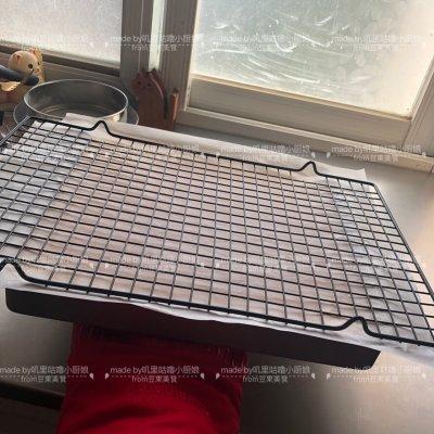 皮卡丘球形蛋糕制作，拼多多惊现下过油锅的皮卡丘