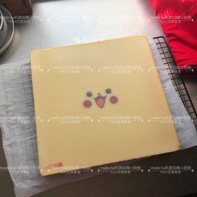 皮卡丘球形蛋糕制作，拼多多惊现下过油锅的皮卡丘