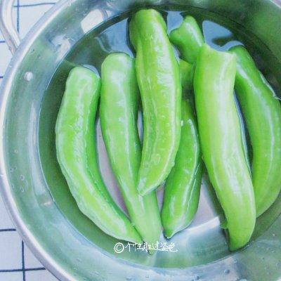 虎皮尖椒的家常做法，虎皮尖椒、虎皮青椒的家常做法