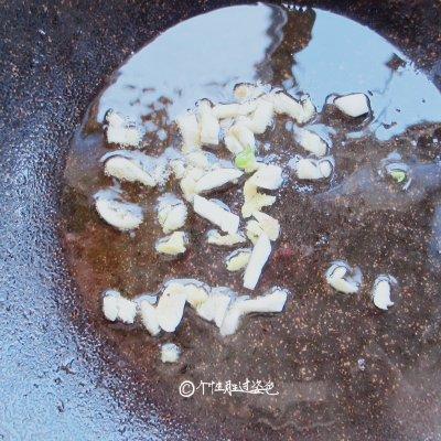 虎皮尖椒的家常做法，虎皮尖椒、虎皮青椒的家常做法