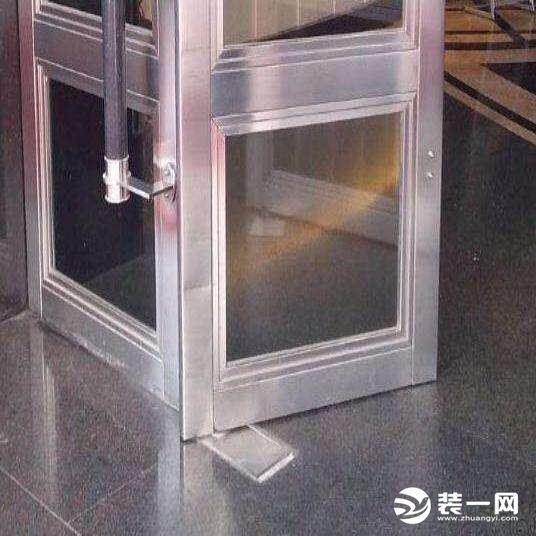 玻璃门地弹簧角度调节教程，玻璃门地弹簧调整方法
