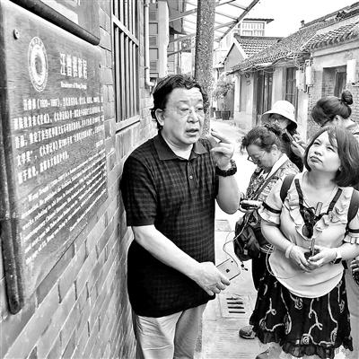 汪曾祺散文好段赏析，平淡中的诗意——汪曾祺散文语言赏析