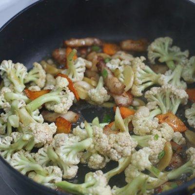 有机花菜怎么炒才好吃，有机花菜家常做法 素炒