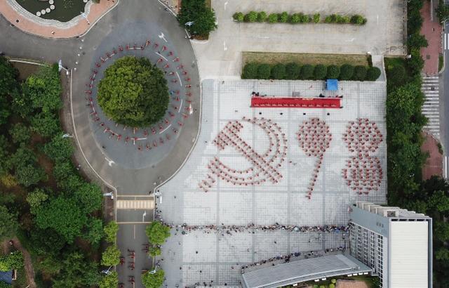 国内顶级古筝演奏家，爱弹古筝的王桂香：独坐慢抚琴