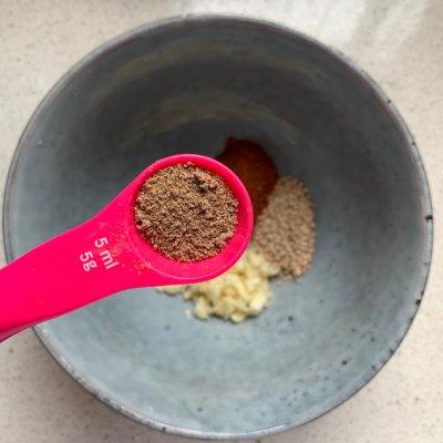 家常酸汤水饺的酸汤做法，不妨花两分钟来看看这个做法